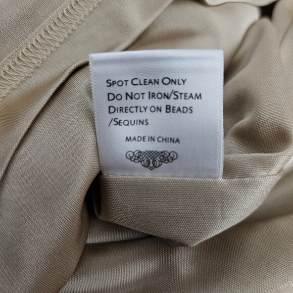 Sue Wong New Lace V Neck Three Quarter Sleeve Lined Beige Cocktail Sheath Dress - Picture 15 of 15